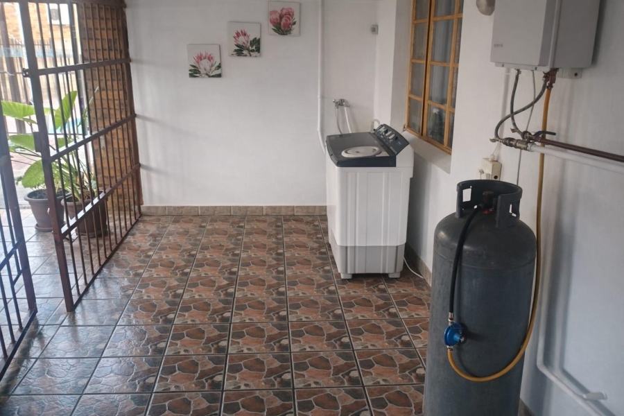 13 Bedroom Property for Sale in Bloemhof North West